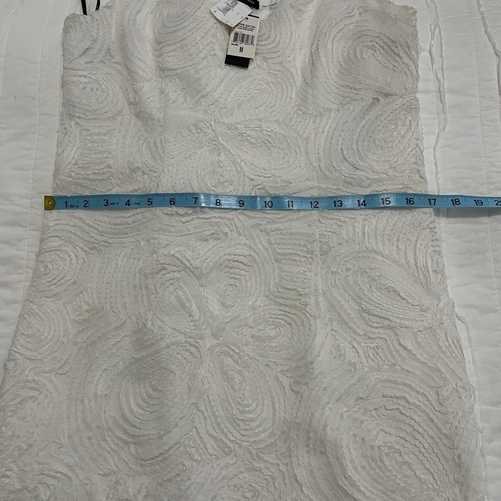 Josie Natori NWT gorgeous Lined M White Lace Dress Neiman Marcus purchase. - Picture 9 of 10